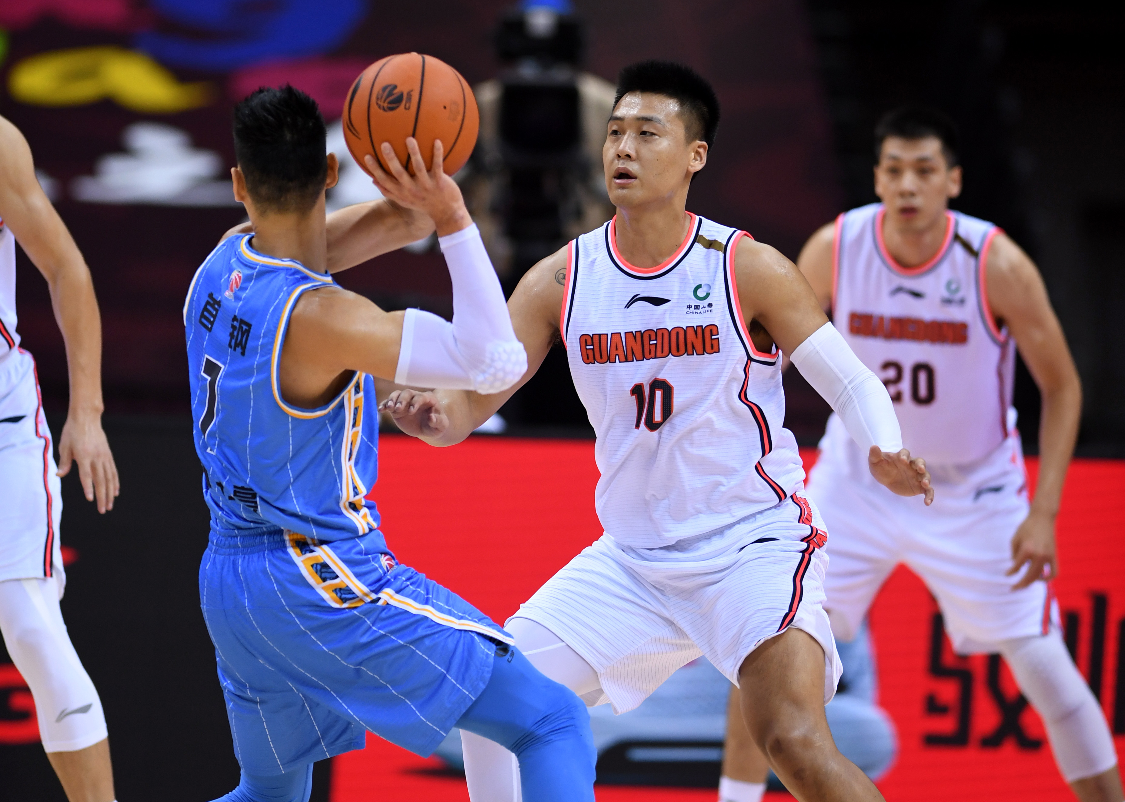 包含窗口期CBA季后赛焦点战，浙江队内部沟通，气氛紧张，控场能力受关注的词条-开云体育入口