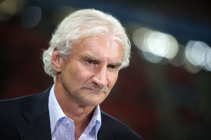 欧超杯赛程吃紧；勒沃库森窗口期战术微调；气氛紧张；控场能力受关注的简单介绍-开云